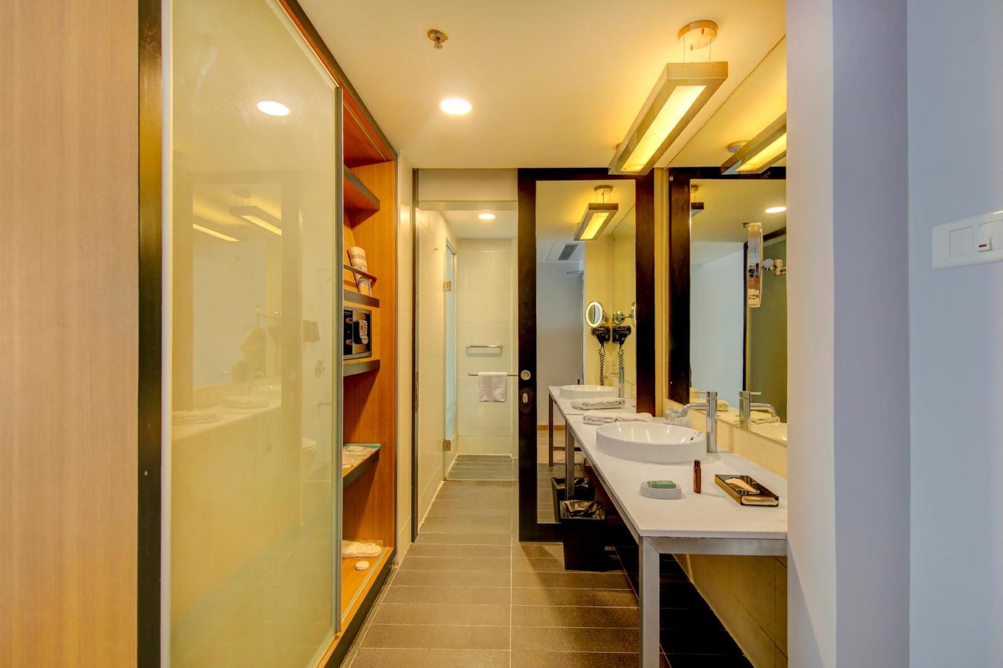 Sunday Hotel Chandigarh Zirakpur Kültér fotó
