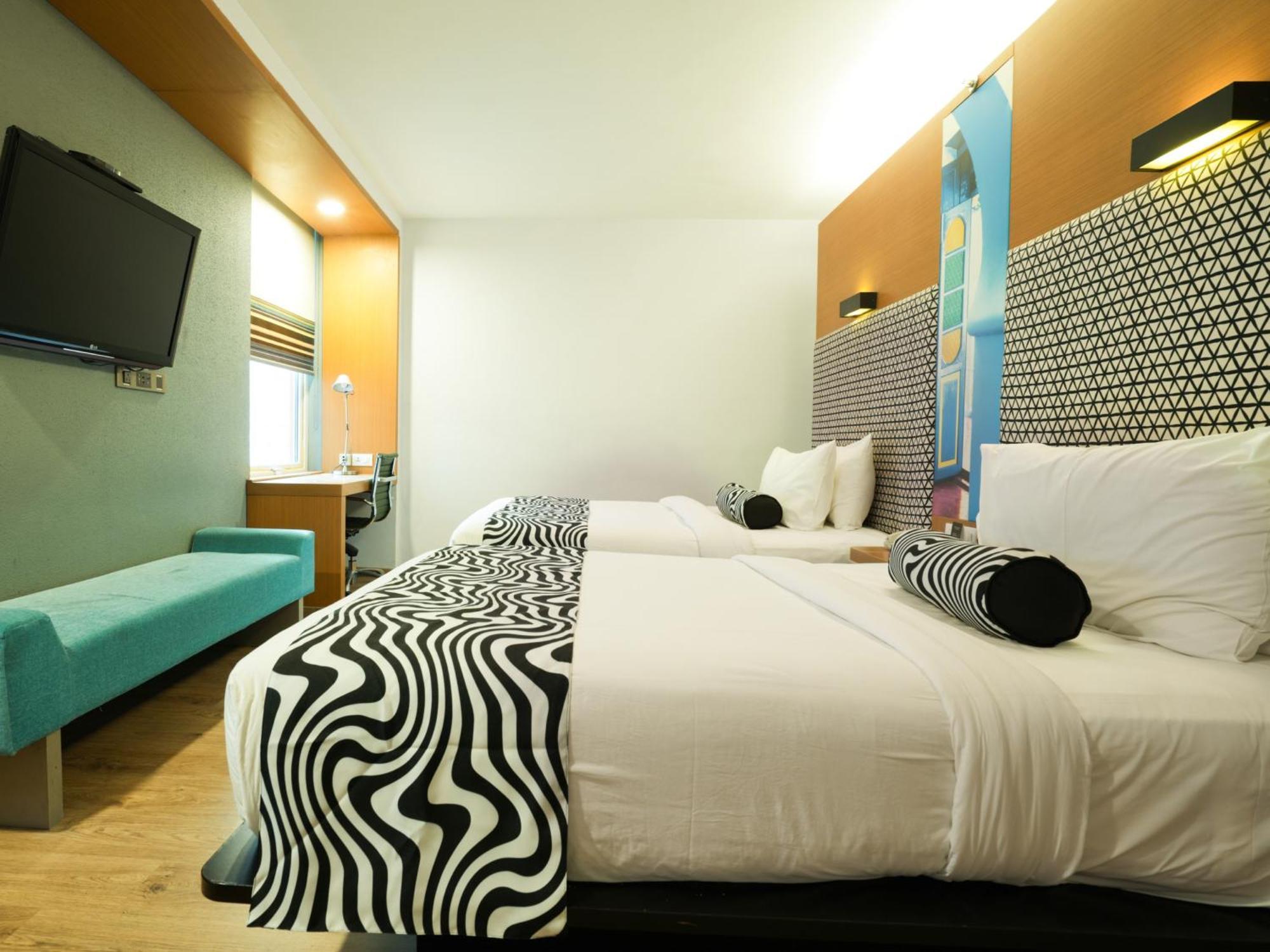 Sunday Hotel Chandigarh Zirakpur Kültér fotó