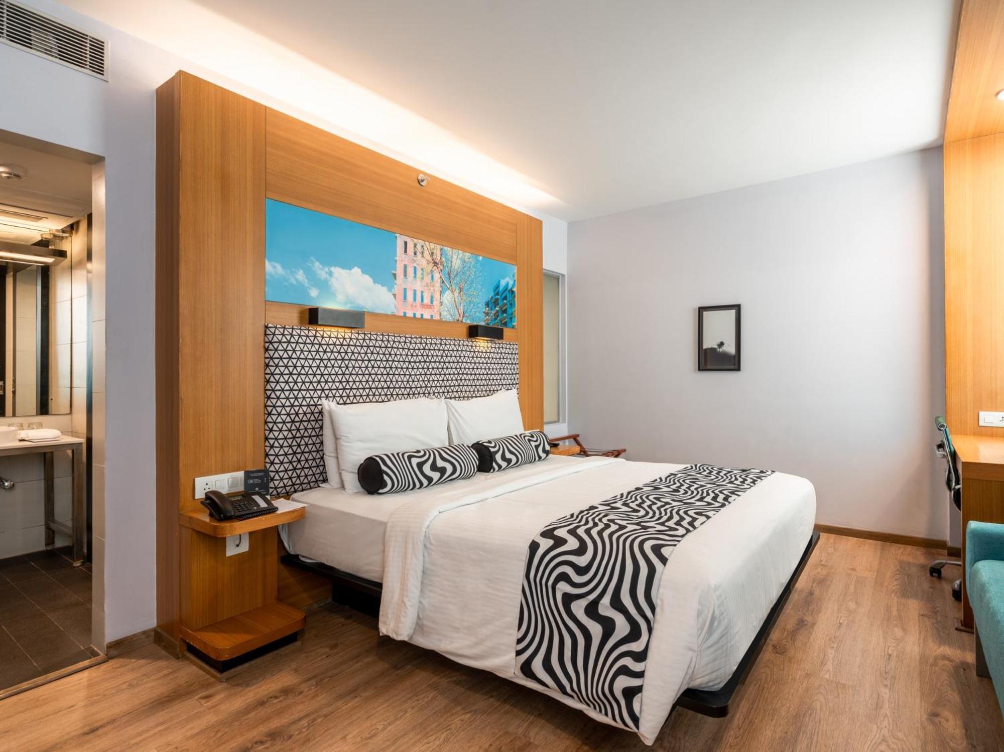 Sunday Hotel Chandigarh Zirakpur Kültér fotó